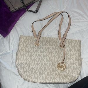 Michael Kors purse
